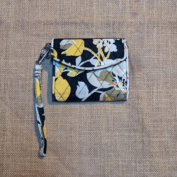 Vera Bradley All in One Wristlet Black/Yellow/Cream Floral - Picture 1 of 5